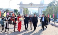 Cửa khẩu quốc tế đường bộ Lào Cai-Hà Khẩu (Vân Nam, Trung Quốc) mở cửa phục vụ hoạt động xuất, nhập cảnh
