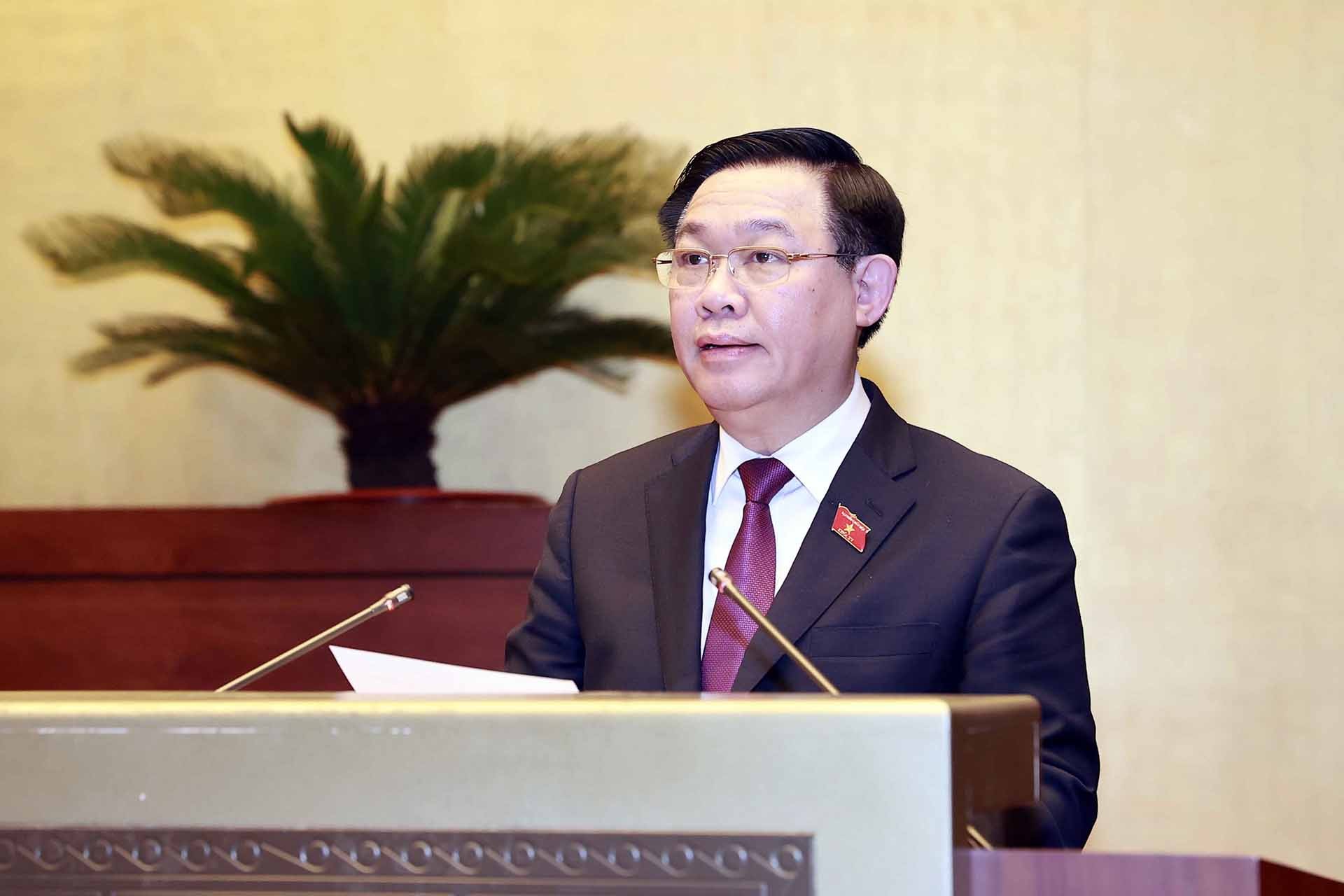 Chủ tịch Quốc hội Vương Đình Huệ phát biểu bế mạc kỳ họp. (Nguồn: TTXVN)