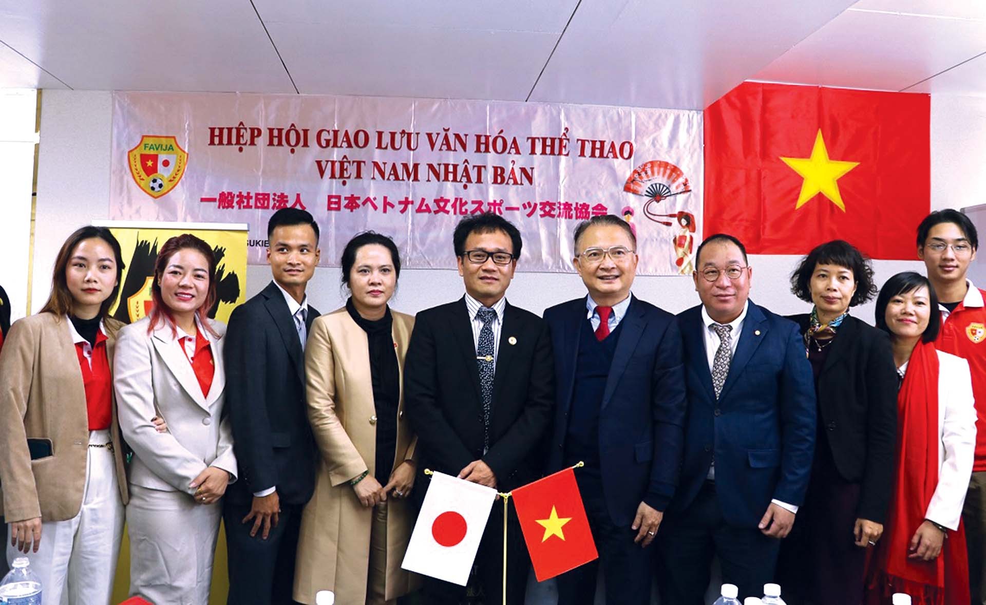 Ông Steve Bùi tham gia nhiều hoạt động giao lưu, hợp tác giữa Việt Nam và Nhật Bản.  (Ảnh: NVCC)
