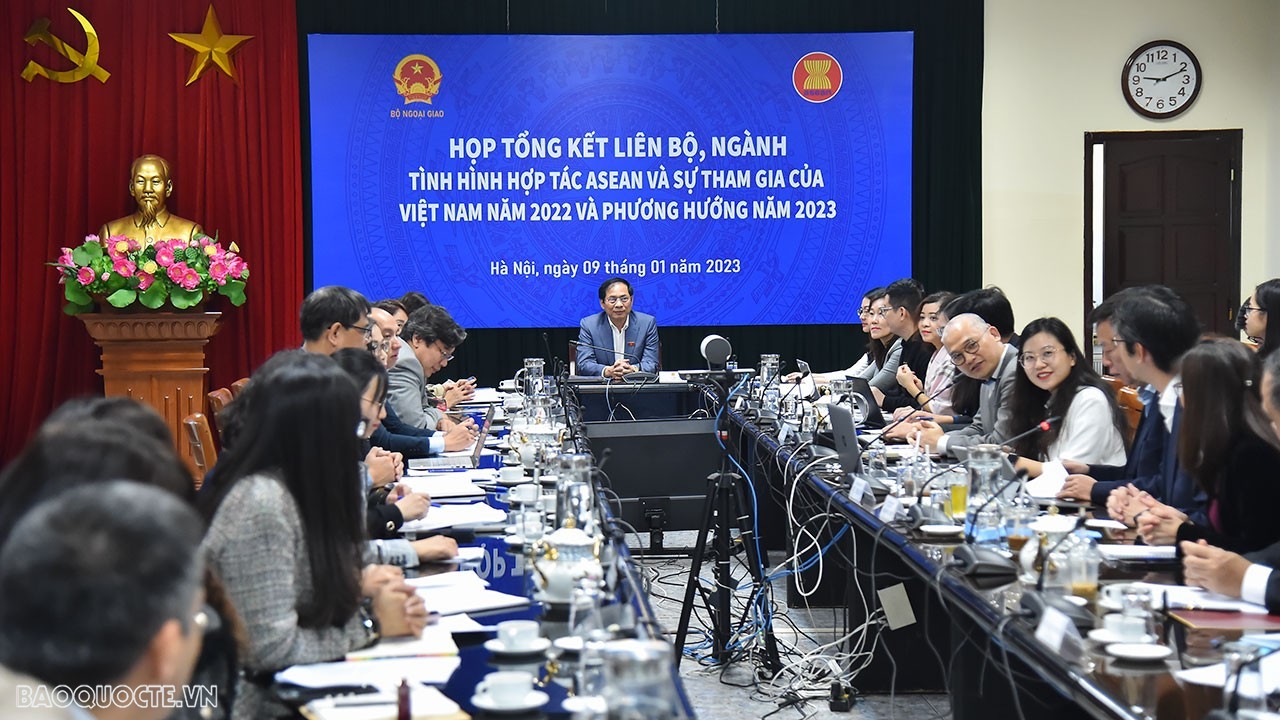 MOFA chaired inter-sectoral meeting to review Vietnam’s participation in ASEAN in 2022