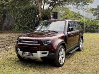 Cận cảnh chi tiết Land Rover Defender 130 tại Việt Nam, giá gần 6 tỷ đồng
