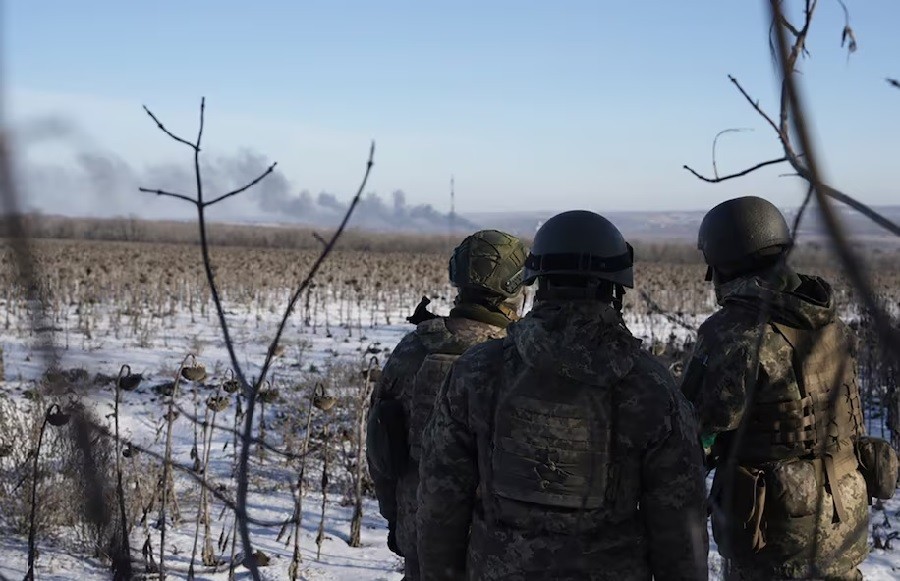 Tình hình Ukraine: Nga thay tướng chỉ huy, thông báo bao vây Soledar; Tổng thống Zelensky 'gióng chuông' báo động. (Nguồn: AP)