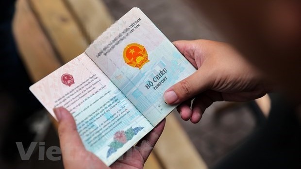 Phí cấp visa (thị thực) và các giấy tờ có giá trị xuất cảnh, nhập cảnh mới nhất