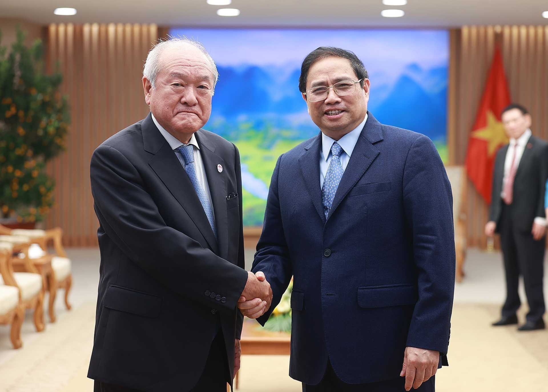Thủ tướng Phạm Minh Chính tiếp Bộ trưởng Tài chính Nhật Bản Suzuki Shunichi. (Nguồn: TTXVN)