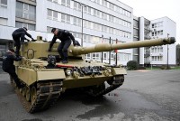 Đức nêu điều kiện gửi xe tăng Leopard cho Ukraine, EU nói đã sẵn sàng