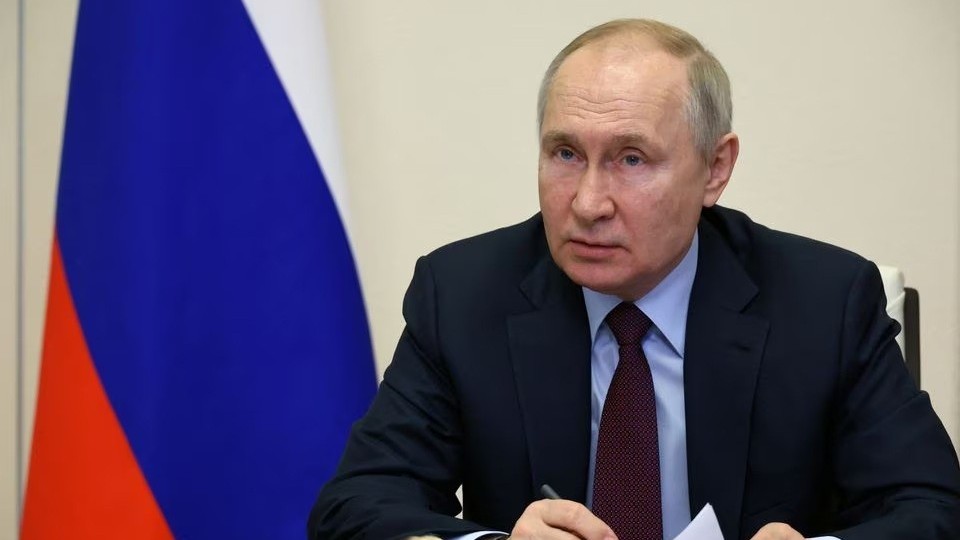 Tổng thống Putin: Nga sẽ sản xuất vũ khí, đạn dược, xe tăng... gấp nhiều lần Ukraine