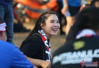 AFF Cup 2022: Nụ cười rạng rỡ của những nữ cổ động viên Thái Lan