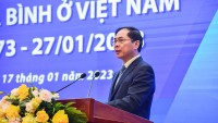 Bộ trưởng Ngoại giao Bùi Thanh Sơn phát biểu tại Lễ kỷ niệm 50 năm Ngày ký Hiệp định Paris về chấm dứt chiến tranh, lập lại hòa bình ở Việt Nam