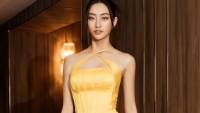 Hoa hậu Lương Thùy Linh nổi bật, rạng rỡ ngày đầu năm