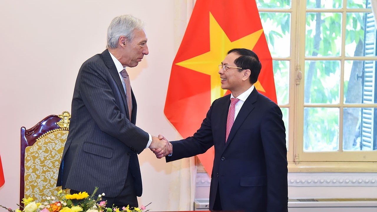 Việt Nam-Bồ Đào Nha tăng cường hợp tác về nông nghiệp