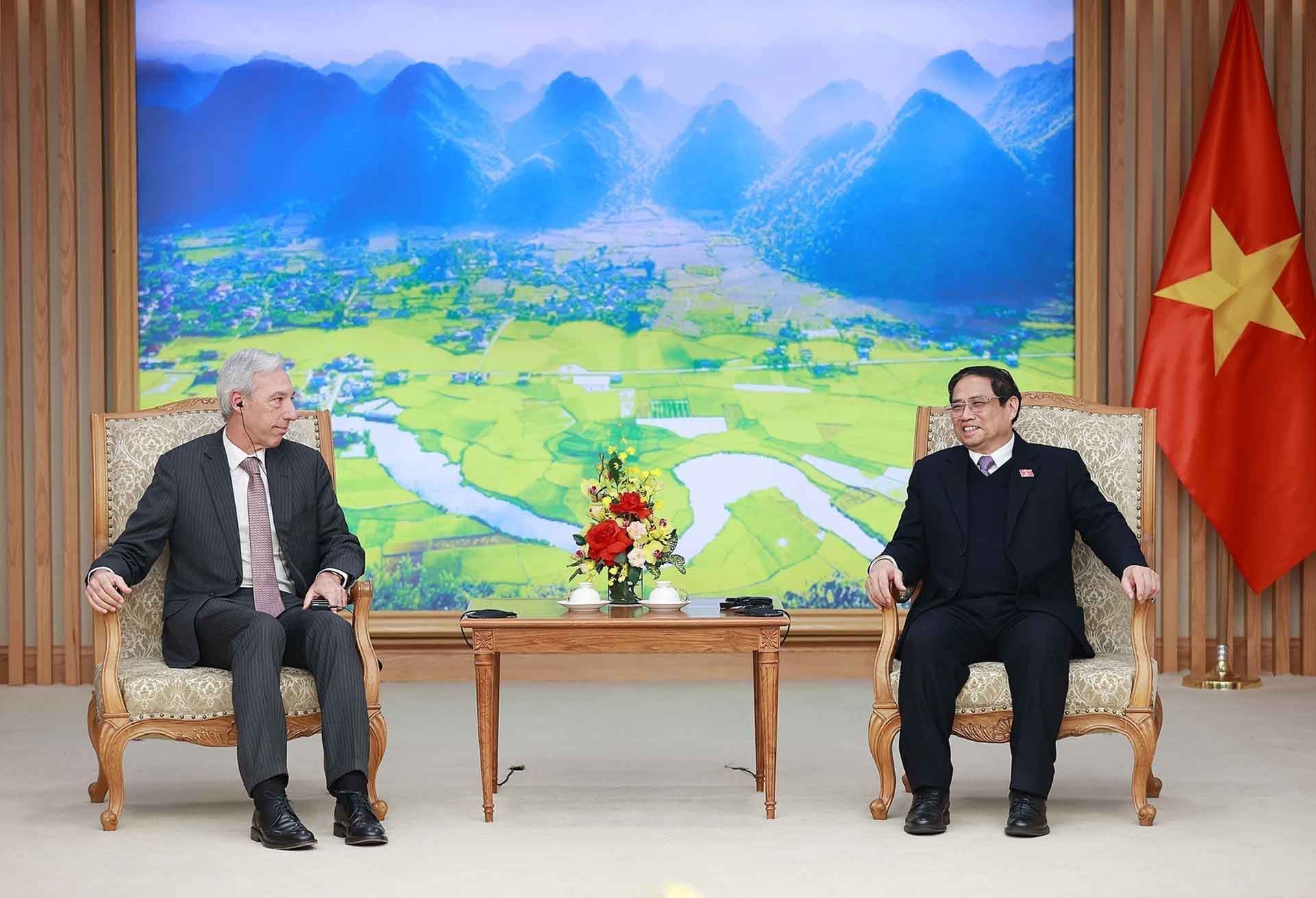 Thủ tướng Phạm Minh Chính tiếp Bộ trưởng Ngoại giao Cộng hòa Bồ Đào Nha Joao Gomes Cravinho. (Nguồn: TTXVN)
