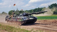 Ukraine chỉ trích Đức do dự cung cấp xe tăng, hối thúc phương Tây cung cấp vũ khí