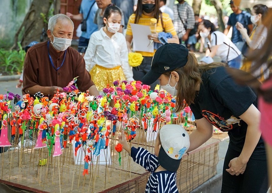 Making “to he” - folk culture in Vietnam’s rural areas Making “to he” - folk culture in Vietnam’s rural areas