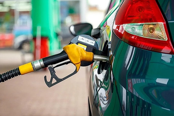 Giá xăng dầu hôm nay 20/1: Tiếp đà tăng; giá xăng trong nước khó dự báo