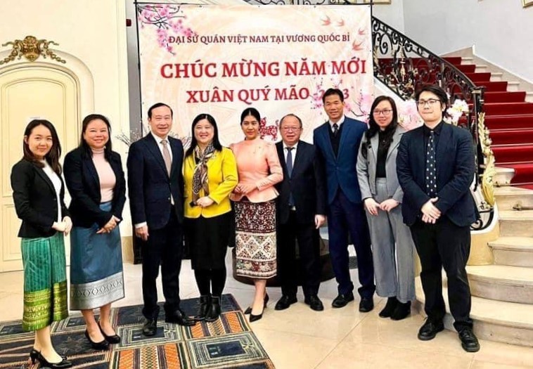 Đại sứ quán Lào tại Bỉ chúc mừng Tết cổ truyền Việt Nam