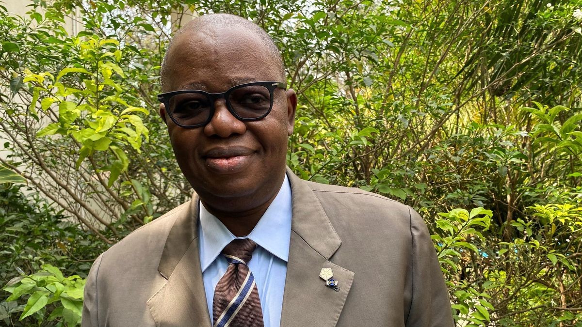 Ngoại trưởng Gabon qua đời do đau tim khi đang họp nội các