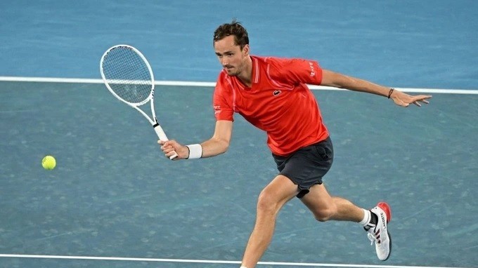 Australian Open 2023: Nhiều tay vợt lớn bị loại sớm, sau Nadal đến Medvedev
