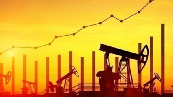 Giá xăng dầu hôm nay 27/4: Tăng nhẹ do hỗ trợ bởi căng thẳng Trung Đông