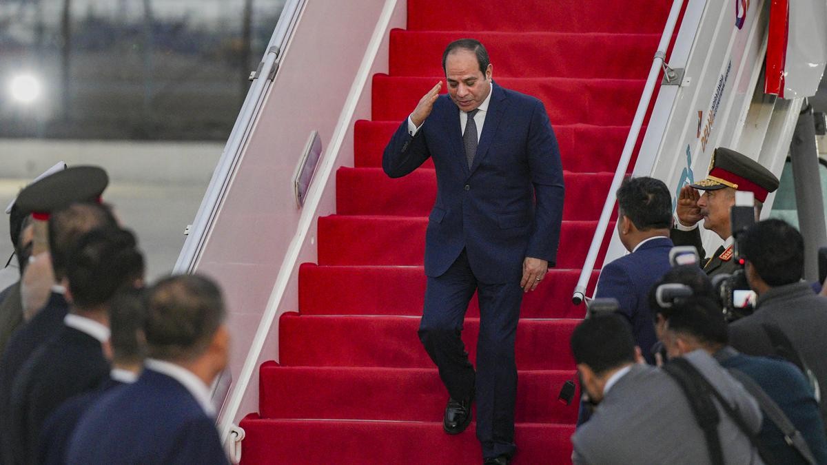 Tổng thống Ai Cập Abdel Fattah El-Sisi đến sân bay quân sự Palam ở thủ đô New Delhi ngày 24/1/2023. (Nguồn: PTI)