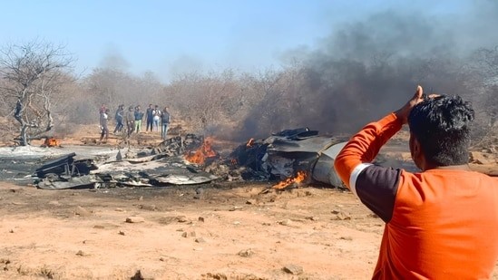 Va chạm máy bay quân sự ở Ấn Độ: Tìm thấy 1 phi công bị thương. (Nguồn: HT)