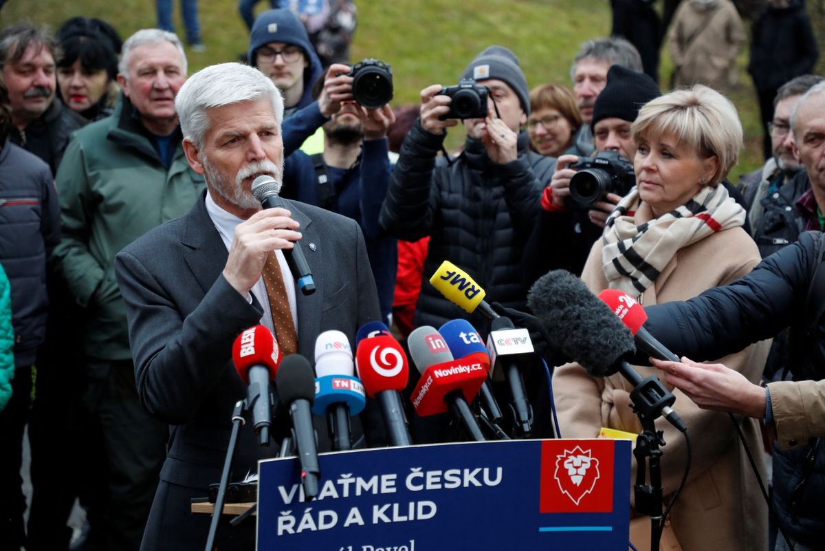 Bầu cử Tổng thống Czech: Cựu Tướng quân đội nhiều khả năng giành chiến thắng. (Nguồn: Reuters)