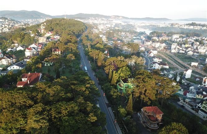 Da Lat honoured with ASEAN Clean Tourist City Award 2022