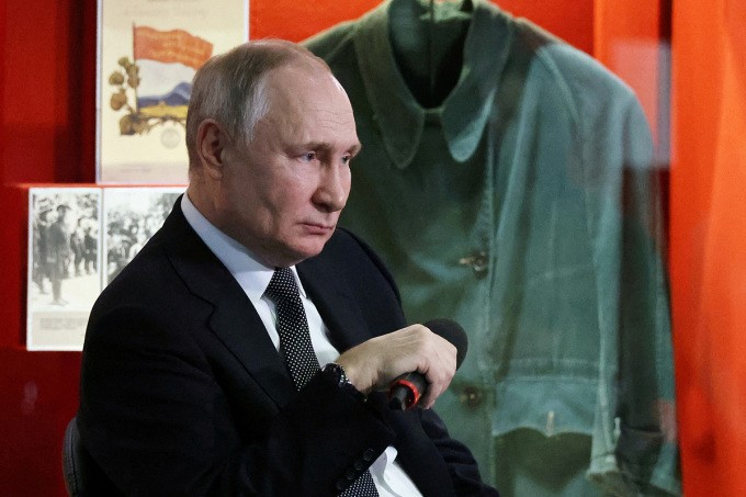 Tình hình Ukraine: Tổng thống Nga quyết tâm chiến thắng, Mỹ có thay đổi quan trọng, Tổng thống Zelensky lo lắng. (Nguồn: Reuters)