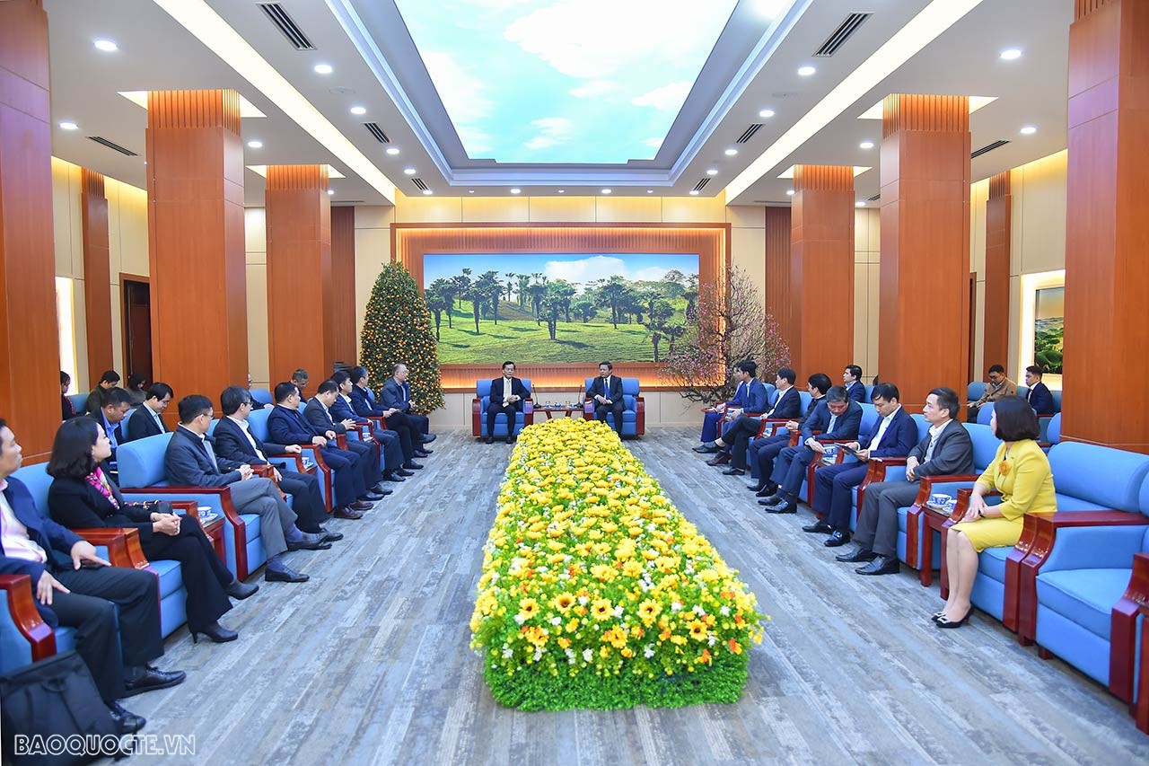 Đoàn Trưởng Cơ quan đại diện Việt Nam ở nước ngoài bổ nhiệm năm 2022 thăm, làm việc tại tỉnh Phú Thọ