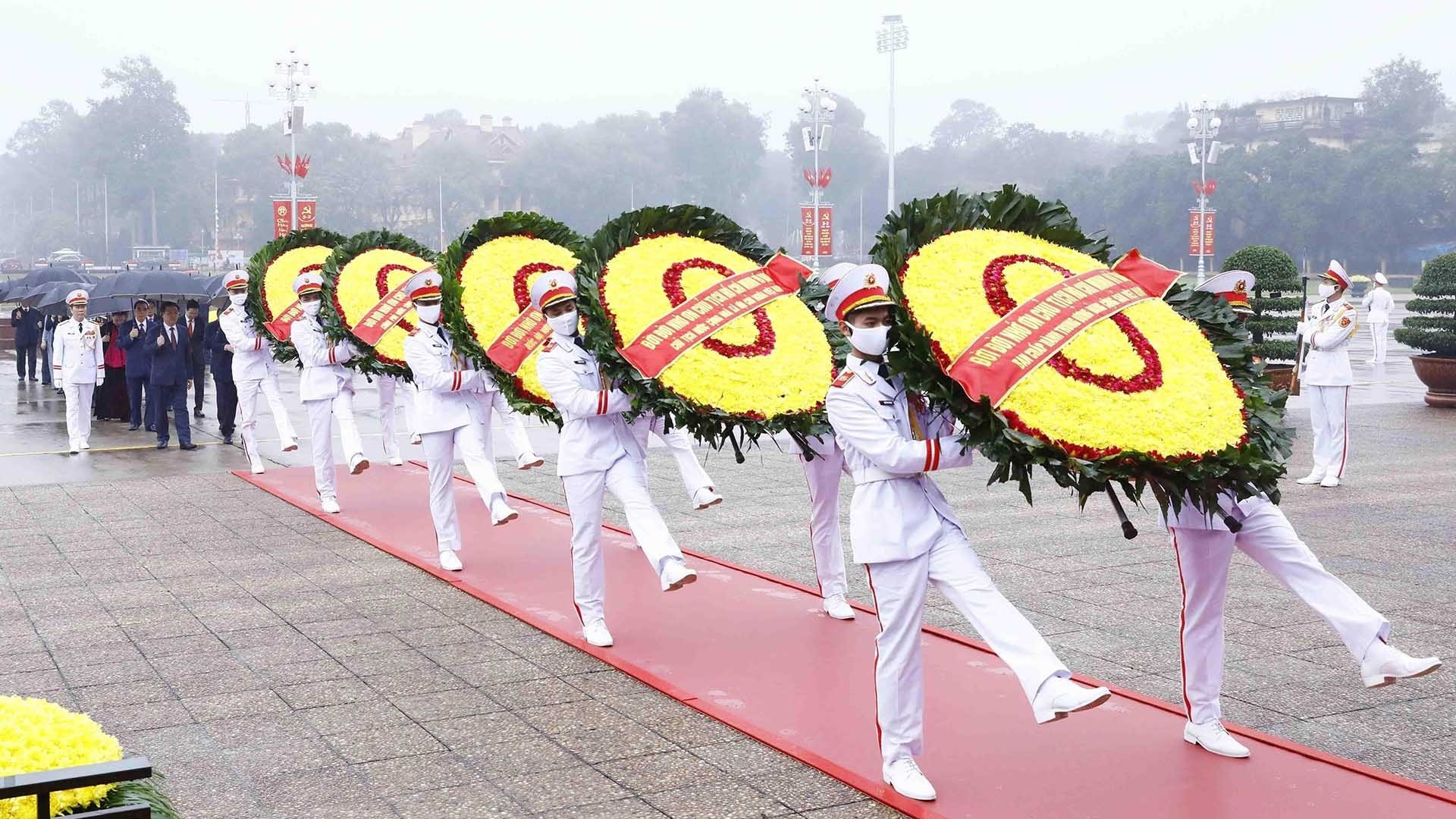 Lãnh đạo Đảng, Nhà nước vào Lăng viếng Chủ tịch Hồ Chí Minh nhân kỷ niệm 93 năm thành lập Đảng Cộng sản Việt Nam