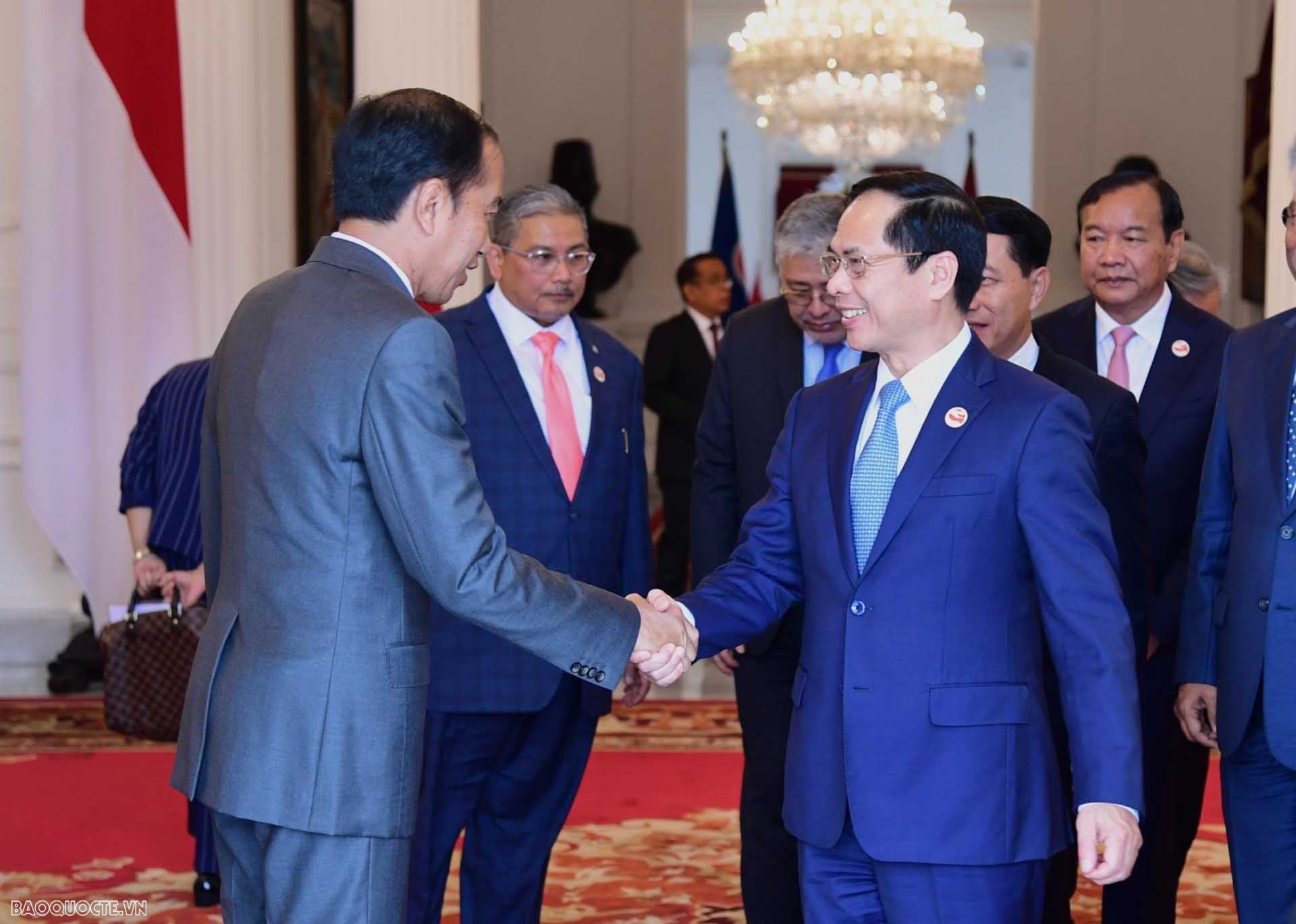 Bộ trưởng Ngoại giao Bùi Thanh Sơn tham dự các Hội nghị ASEAN tại Indonesia Bộ trưởng Ngoại giao Bùi Thanh Sơn tham dự các Hội nghị ASEAN tại Indonesia