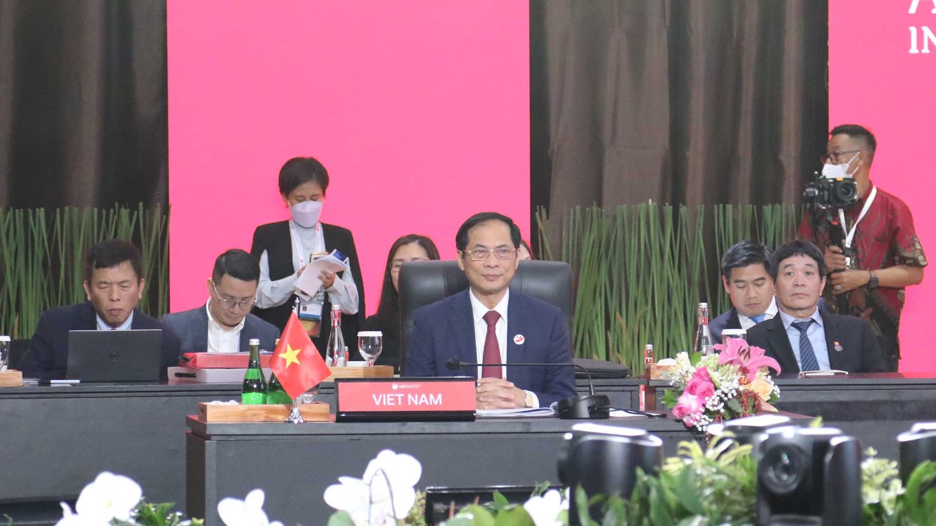 Hội nghị Hội đồng điều phối ASEAN lần thứ 32: Thống nhất các trọng tâm, ưu tiên hợp tác của ASEAN trong năm 2023 Hội nghị Hội đồng điều phối ASEAN lần thứ 32: Thống nhất các trọng tâm, ưu tiên hợp tác của ASEAN trong năm 2023