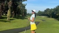 Sao Việt: Thu Trang-Tiến Luật tình tứ, siêu mẫu Thanh Hằng dạo chơi ở Australia, Văn Mai Hương 'khai gậy' golf đầu năm