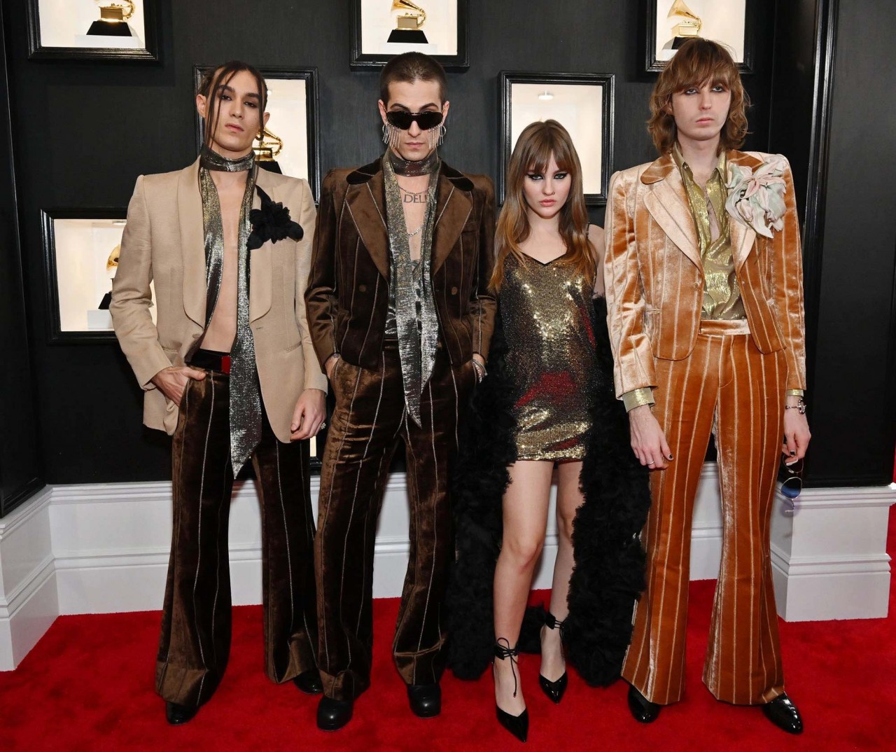 Thảm đỏ Grammy 2023: Từ thanh lịch, cá tính đến 'đốt mắt' người xem