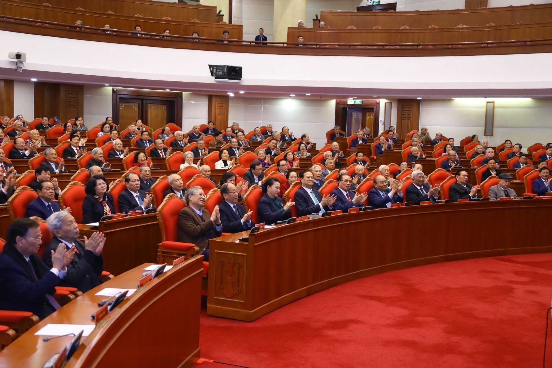 Bộ Chính trị, Ban Bí thư gặp mặt các đồng chí nguyên lãnh đạo cấp cao của Đảng, Nhà nước
