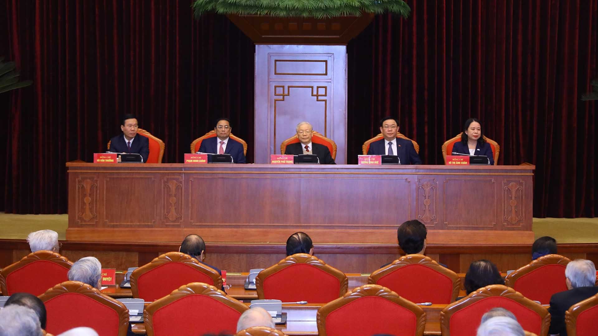 Tổng Bí thư Nguyễn Phú Trọng cùng các đồng chí lãnh đạo Đảng và Nhà nước chủ trì hội nghị. (Nguồn: TTXVN)