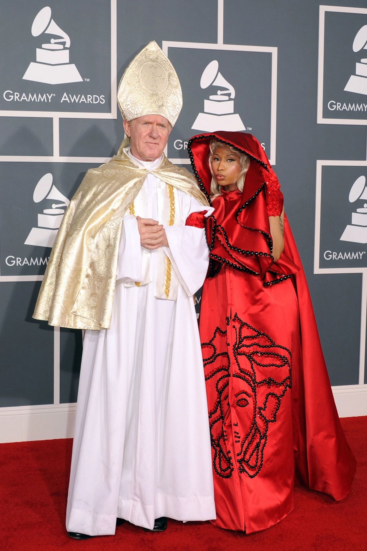 24 ngôi sao mặc đẹp nhất lịch sử thời trang thảm đỏ Grammy