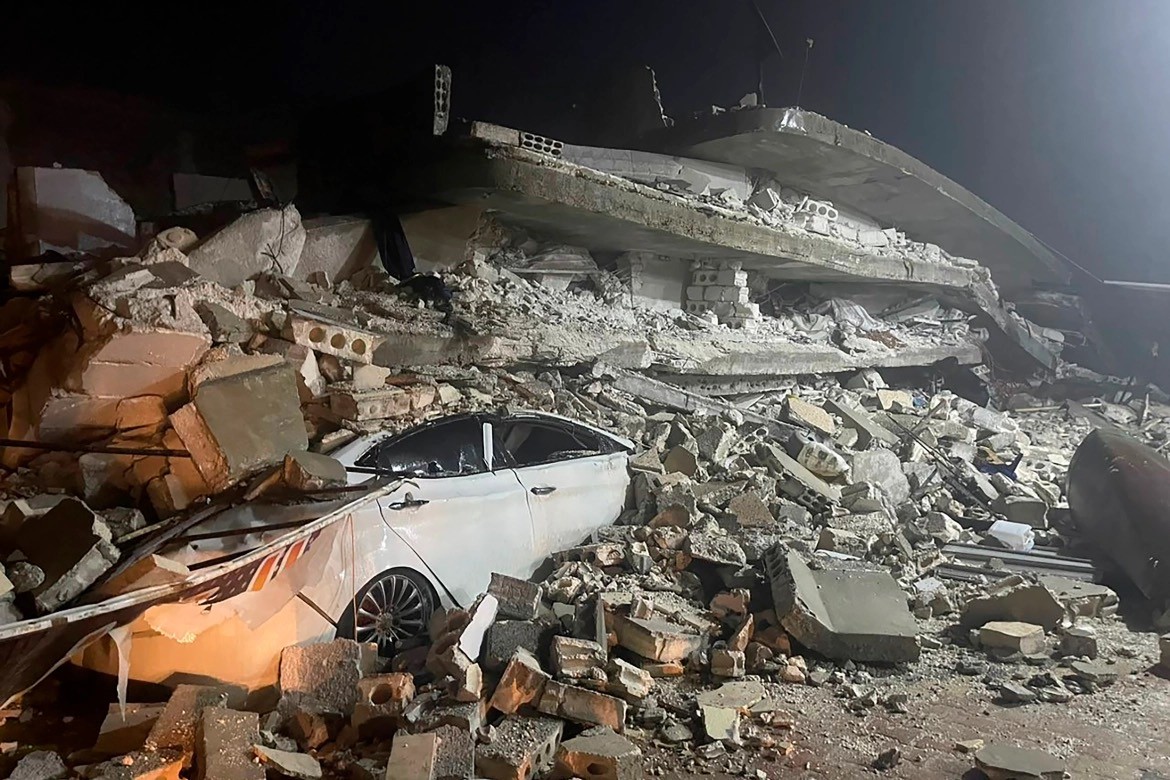 Hiện trường đổ nát, hỗn loạn sau trận động đất ở Thổ Nhĩ Kỳ, Syria