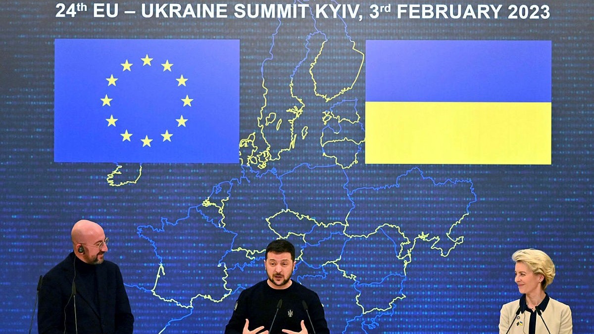 Tình hình Ukraine: Nga giành lợi thế ở Bakhmut; Tổng thống Zelensky chuẩn bị công du nước ngoài? Hội đồng Bảo an nhóm họp