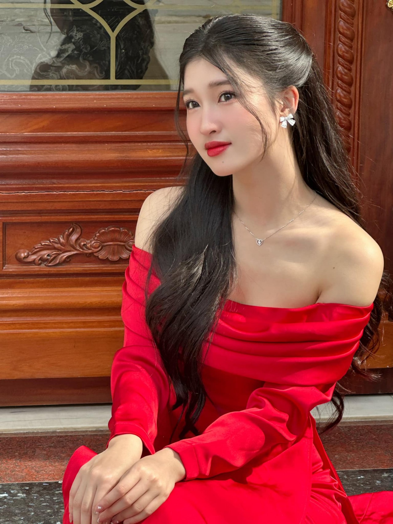 Ngắm vẻ dịu dàng của Á hậu Phương Nhi Ngắm vẻ dịu dàng của Á hậu Phương Nhi