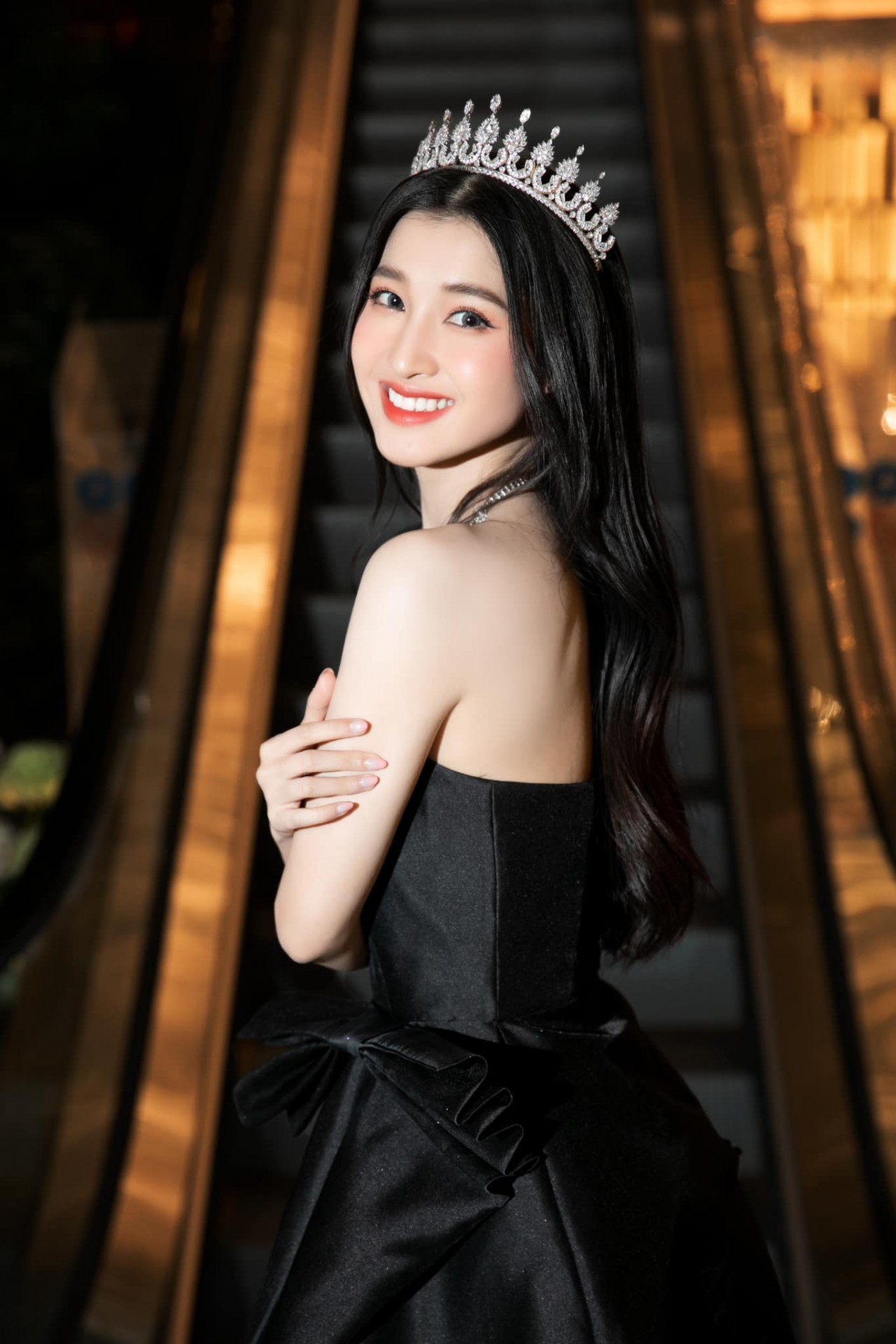 Ngắm vẻ dịu dàng của Á hậu Phương Nhi Ngắm vẻ dịu dàng của Á hậu Phương Nhi