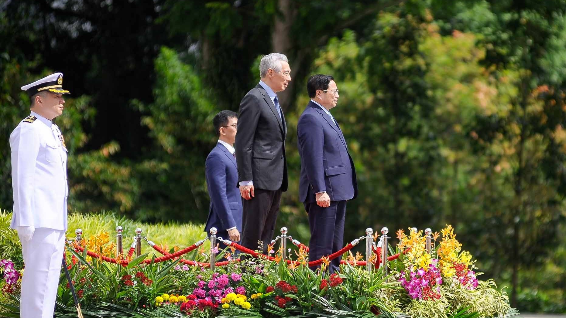 Lễ đón chính thức Thủ tướng Chính phủ Phạm Minh Chính và phu nhân thăm chính thức Singapore