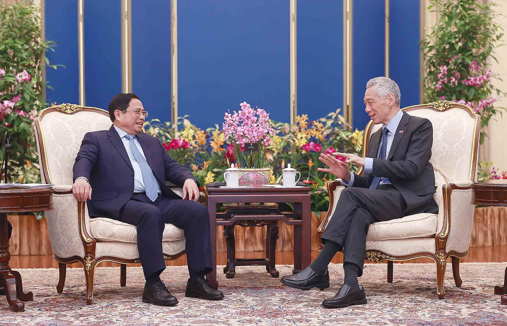 Official welcome ceremony held for Prime Minister Pham Minh Chinh in Singapore