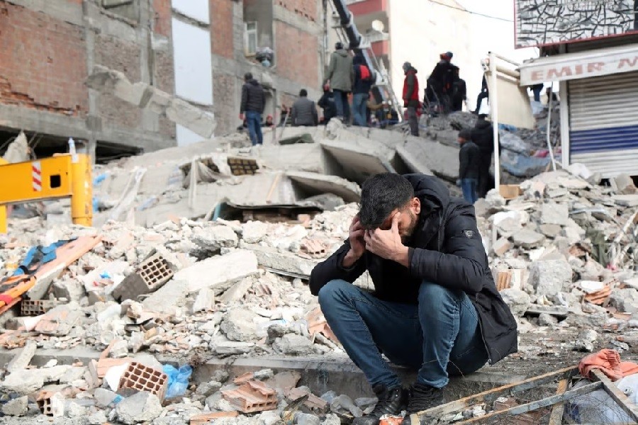 Động đất ở Thổ Nhĩ Kỳ và Syria: Hơn 16.000 người tử vong, những người sống sót cũng cảm thấy 'đơn độc'. Reuters