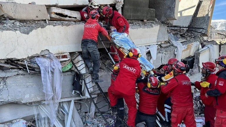 Động đất ở Thổ Nhĩ Kỳ và Syria: Hơn 21.000 người tử vong, nỗ lực tìm người sống sót dù hy vọng vơi dần