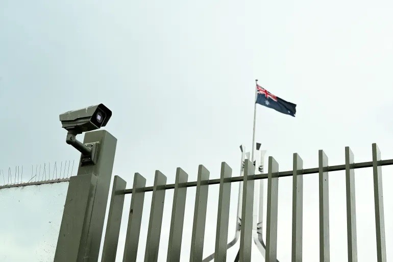 Australia tiến hành loại bỏ các camera giám sát Trung Quốc, khẳng định coi trọng quan hệ với Bắc Kinh. (Nguồn: Reuters)