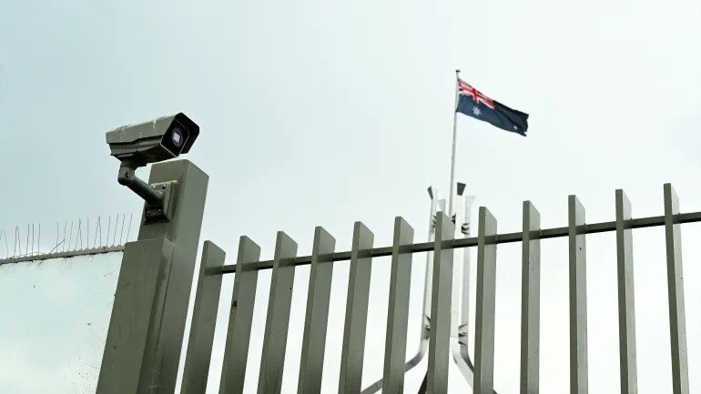 Australia tiến hành loại bỏ các camera giám sát Trung Quốc, khẳng định coi trọng quan hệ với Bắc Kinh