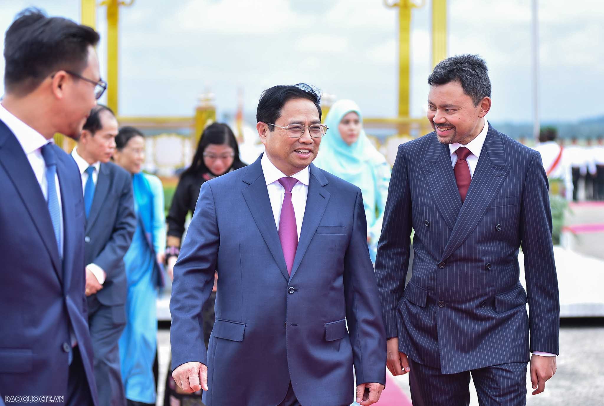 Lễ đón chính thức Thủ tướng Chính phủ và Phu nhân thăm chính thức Brunei