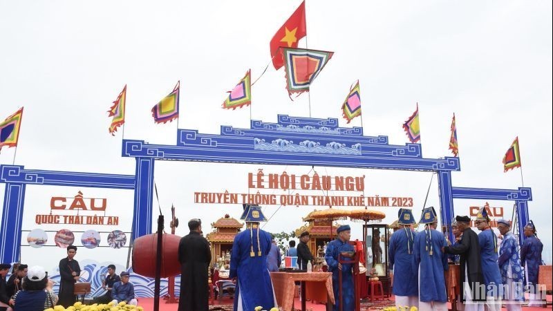 Whale worshipping festival kicked off in Da Nang