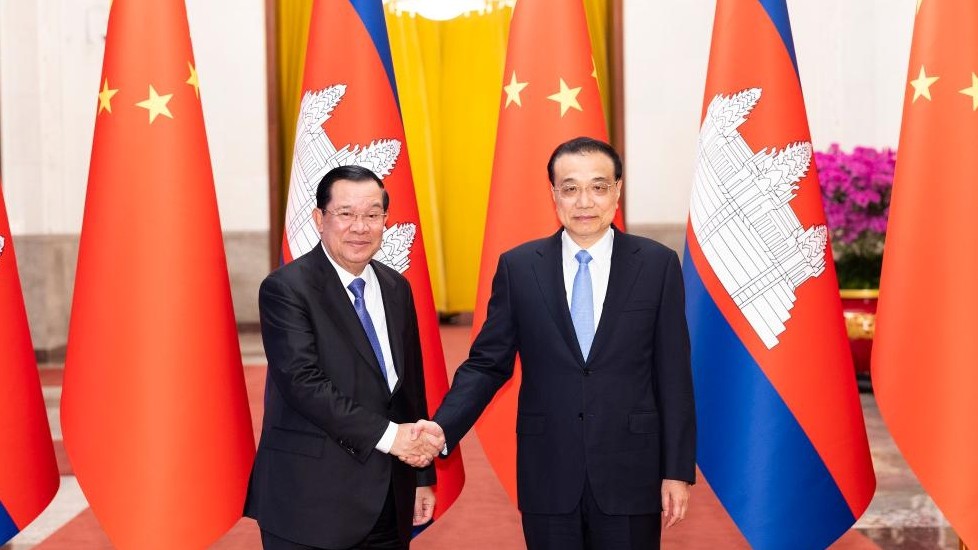 Thủ tướng Trung Quốc Lý Khắc Cường hội đàm với Thủ tướng Vương quốc Campuchia Hun Sen tại Bắc Kinh, ngày 10/2/2023. (Nguồn: THX)