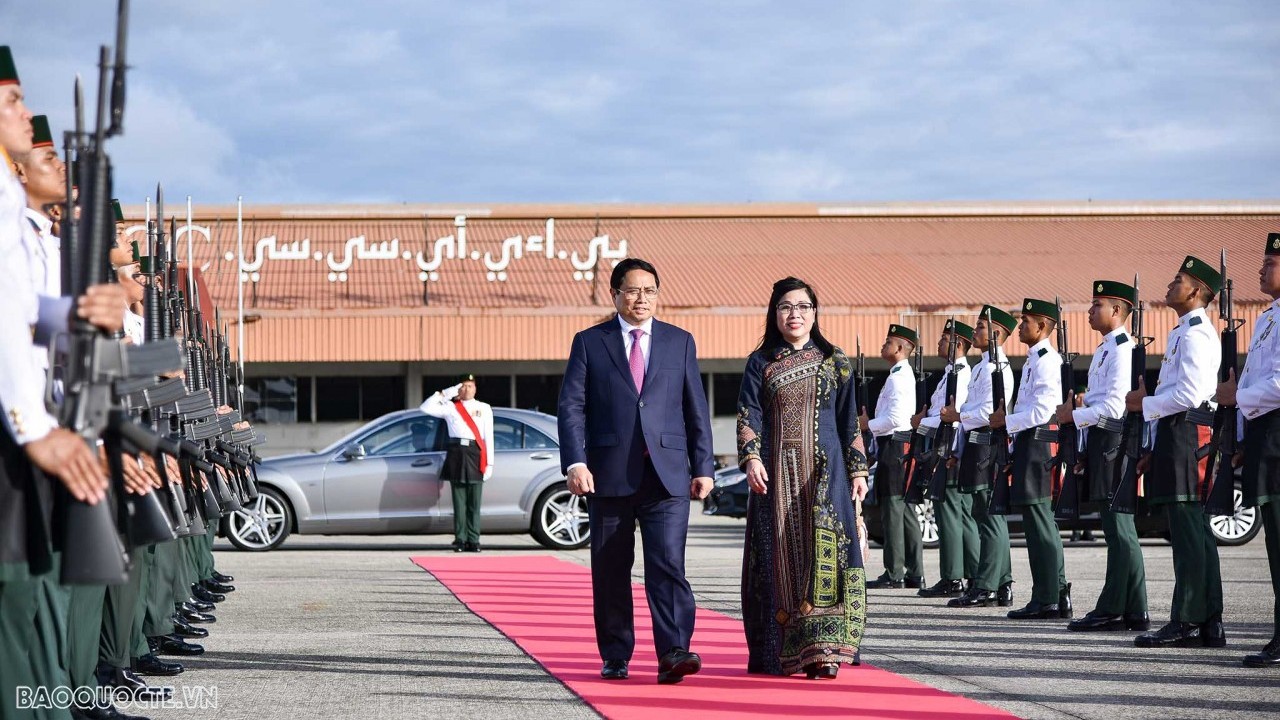 Thủ tướng Chính phủ và Phu nhân kết thúc chuyến thăm chính thức Singapore và Brunei